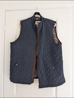 Joseph Abboud Quilted Navy Vest with Brown Trim (L/G)